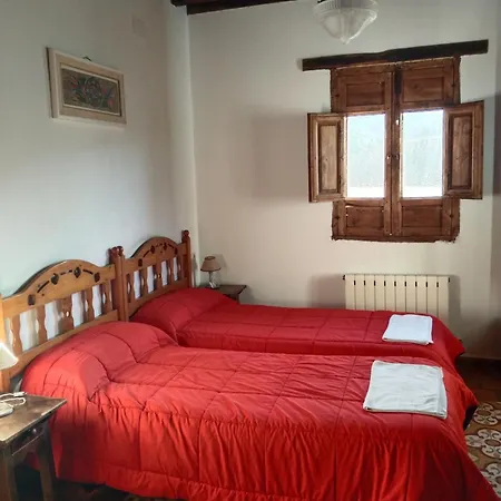 Hotel La Del Altozano 2*
