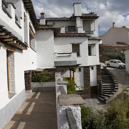 Hotel La Del Altozano 2*
